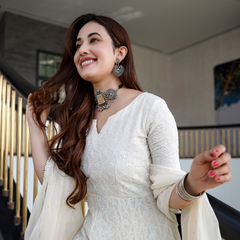 Elegant Off-White Kalidaar Cotton Kurta With Embroidery