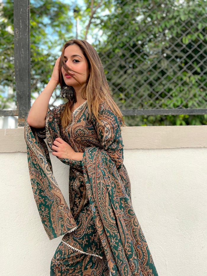 Paisley Printed Kaftan Style Co-Ord Set in Black & Green