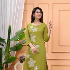 Floral Elegance Kurti Set