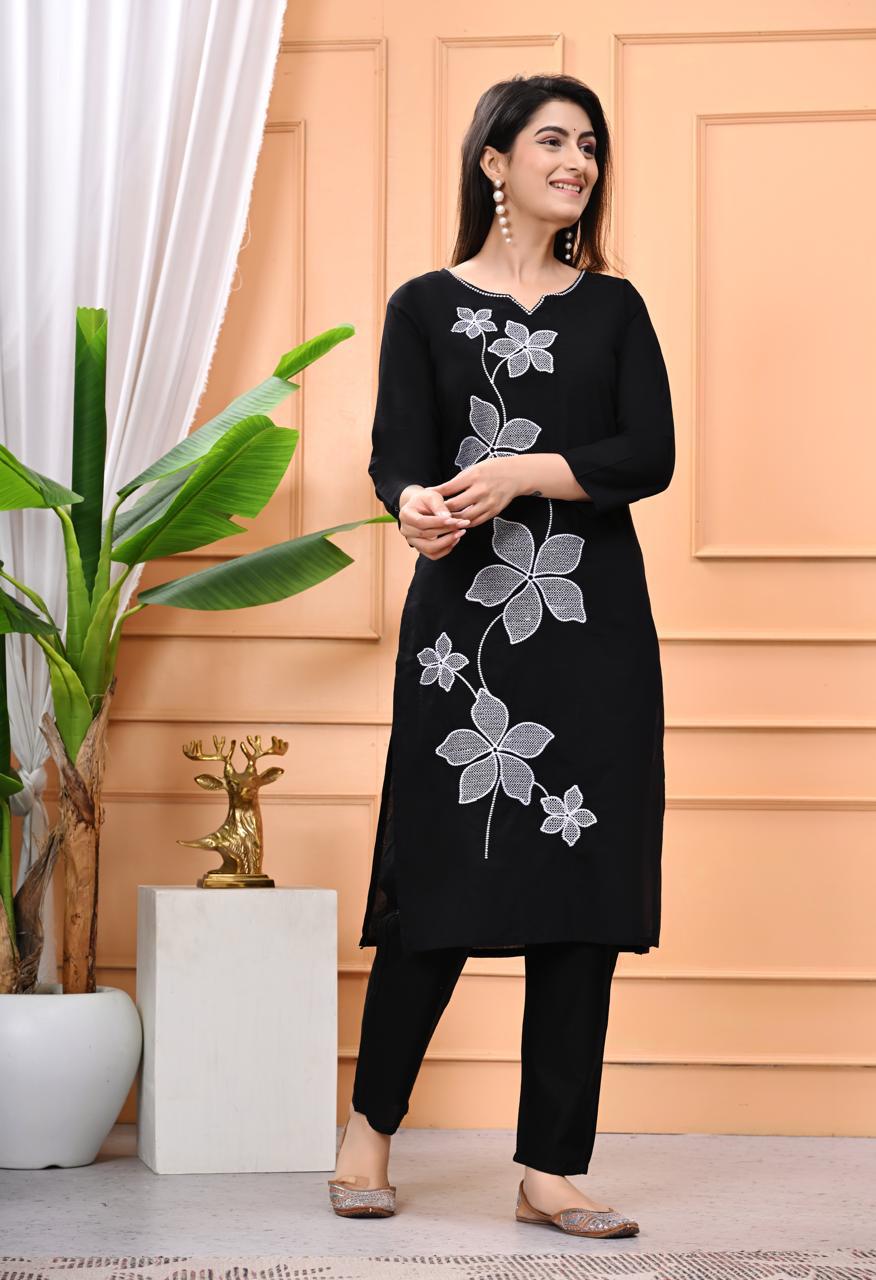 Floral Elegance Kurti Set