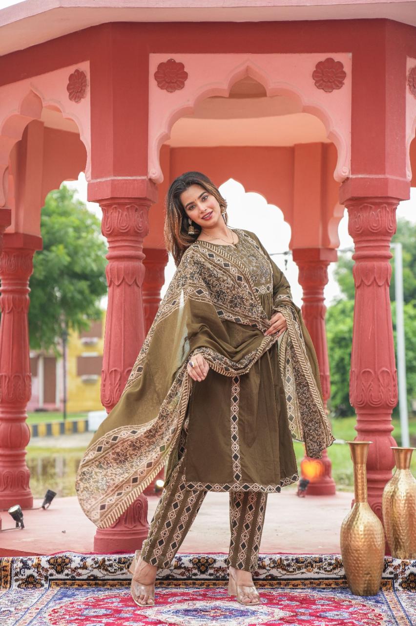Embroidered Kurta Pant Set with Printed Dupatta