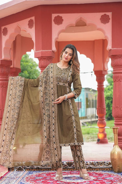 Embroidered Kurta Pant Set with Printed Dupatta