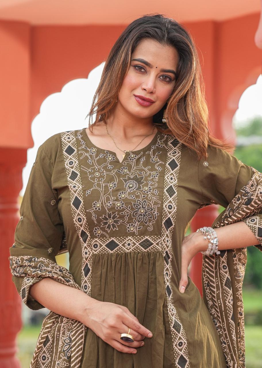 Embroidered Kurta Pant Set with Printed Dupatta