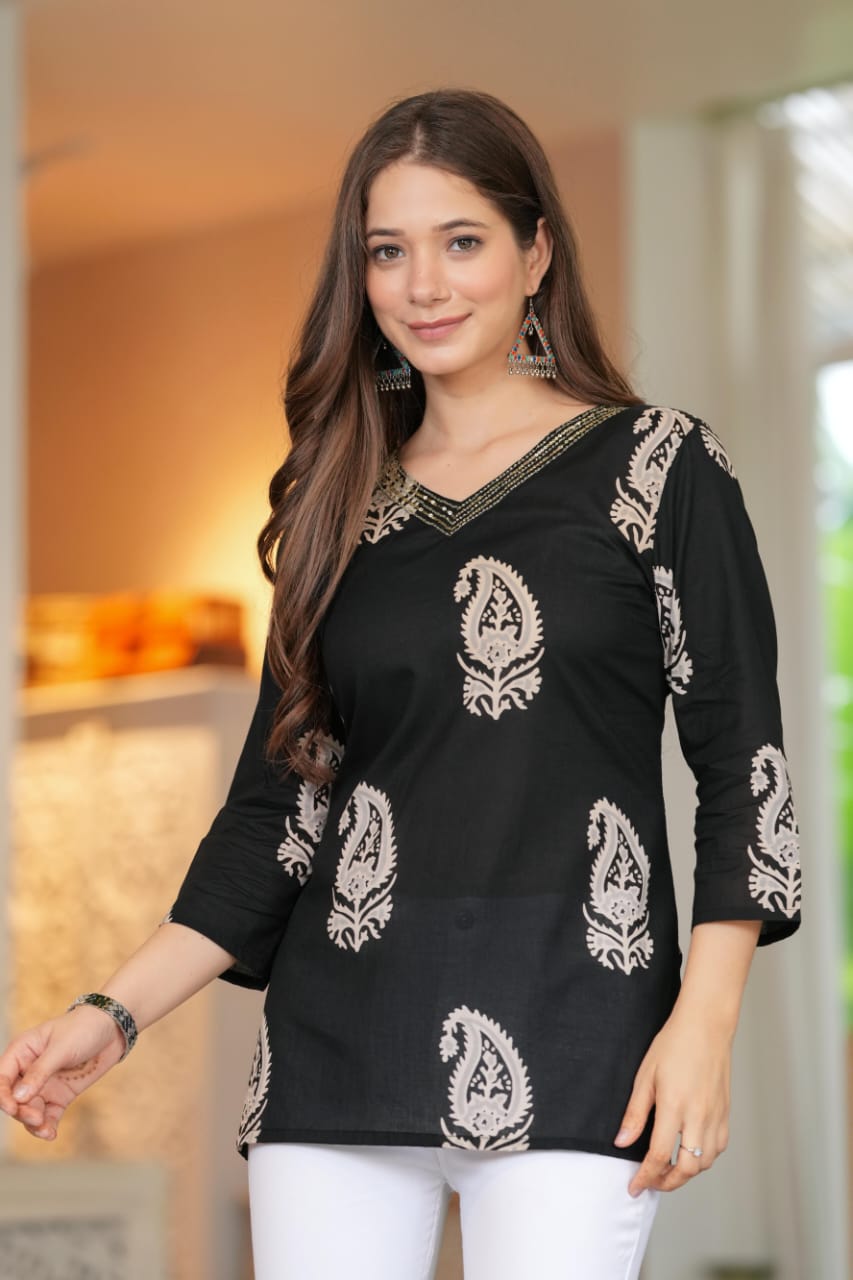 Black Cotton V-Neck White Paisley Print Top - Pure Cotton