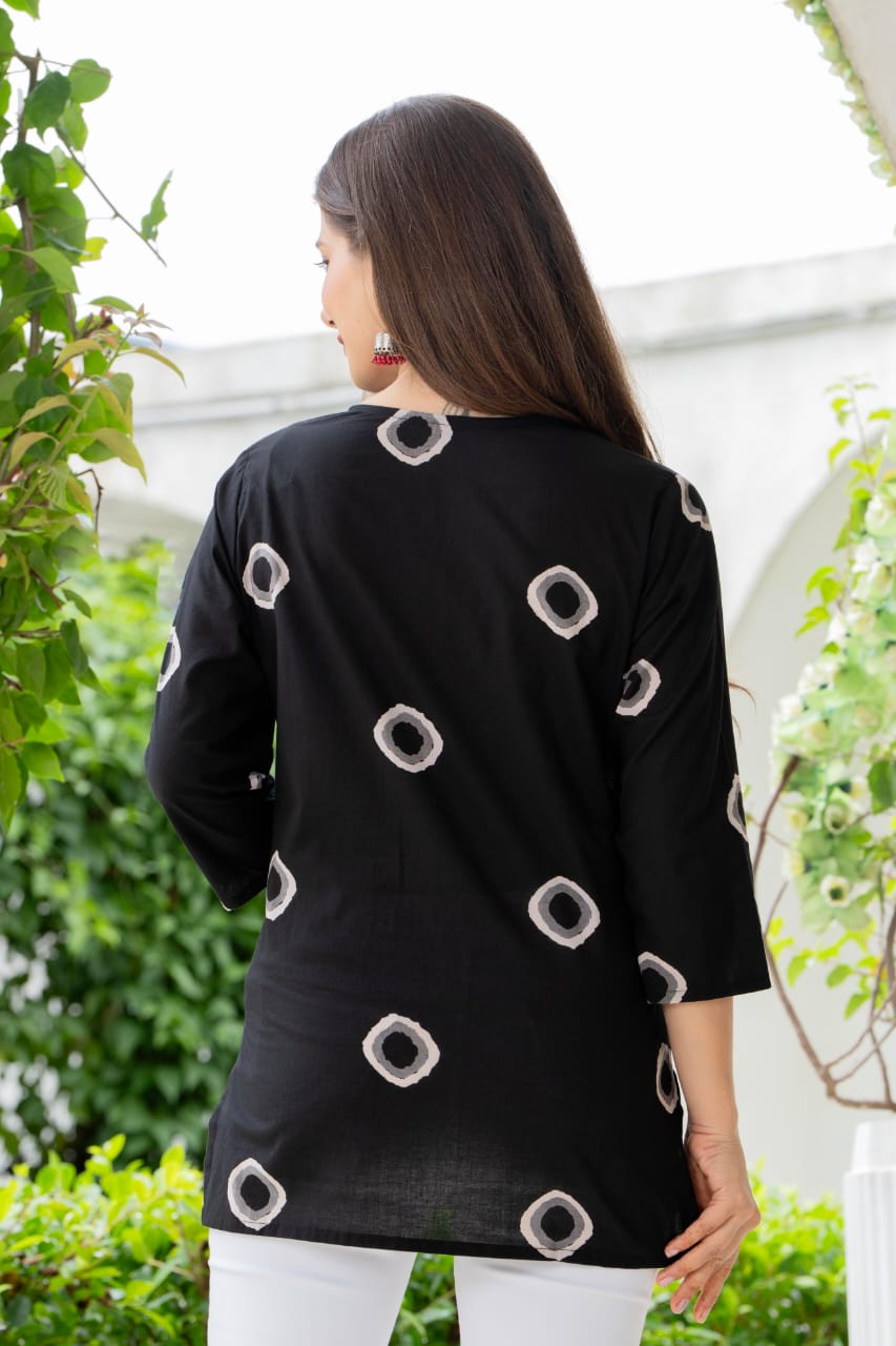 Black Cotton Geometric Print Top - Pure Cotton