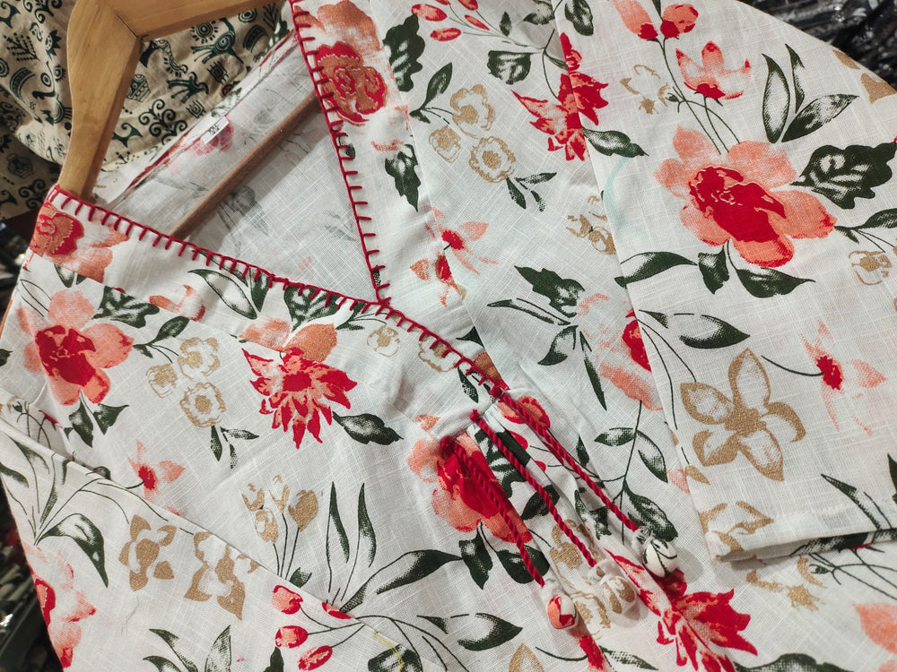 Floral Flared Kurta Set with Pocket & Katha Handwork (Cotton Slub)